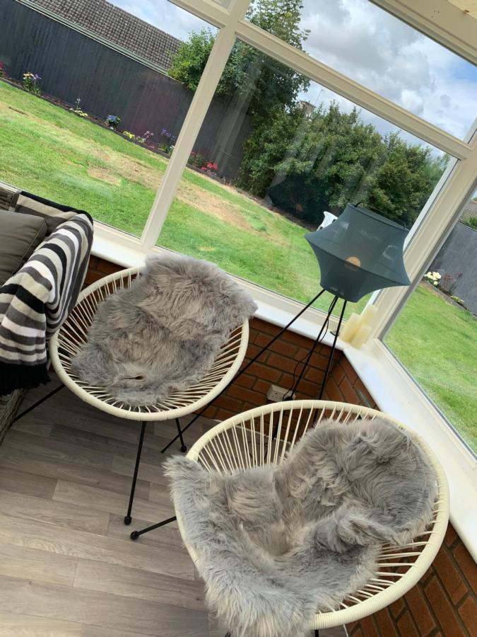 Shore Lodge. 4 Bed Only Mtrs From The Beach. Sleeps 8 Casa vacanze